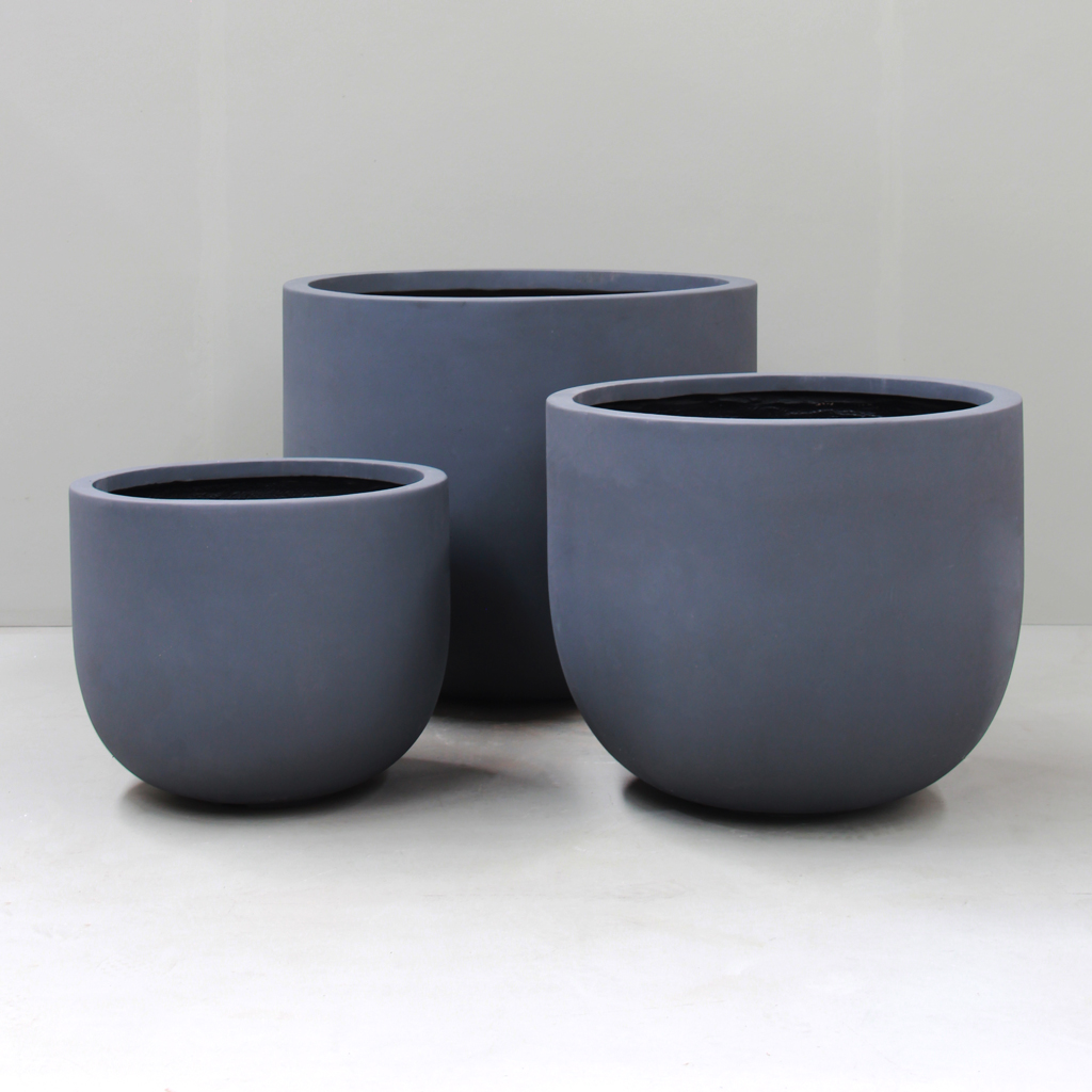 Pigmented Charcoal Contemporary U Planter Cluster