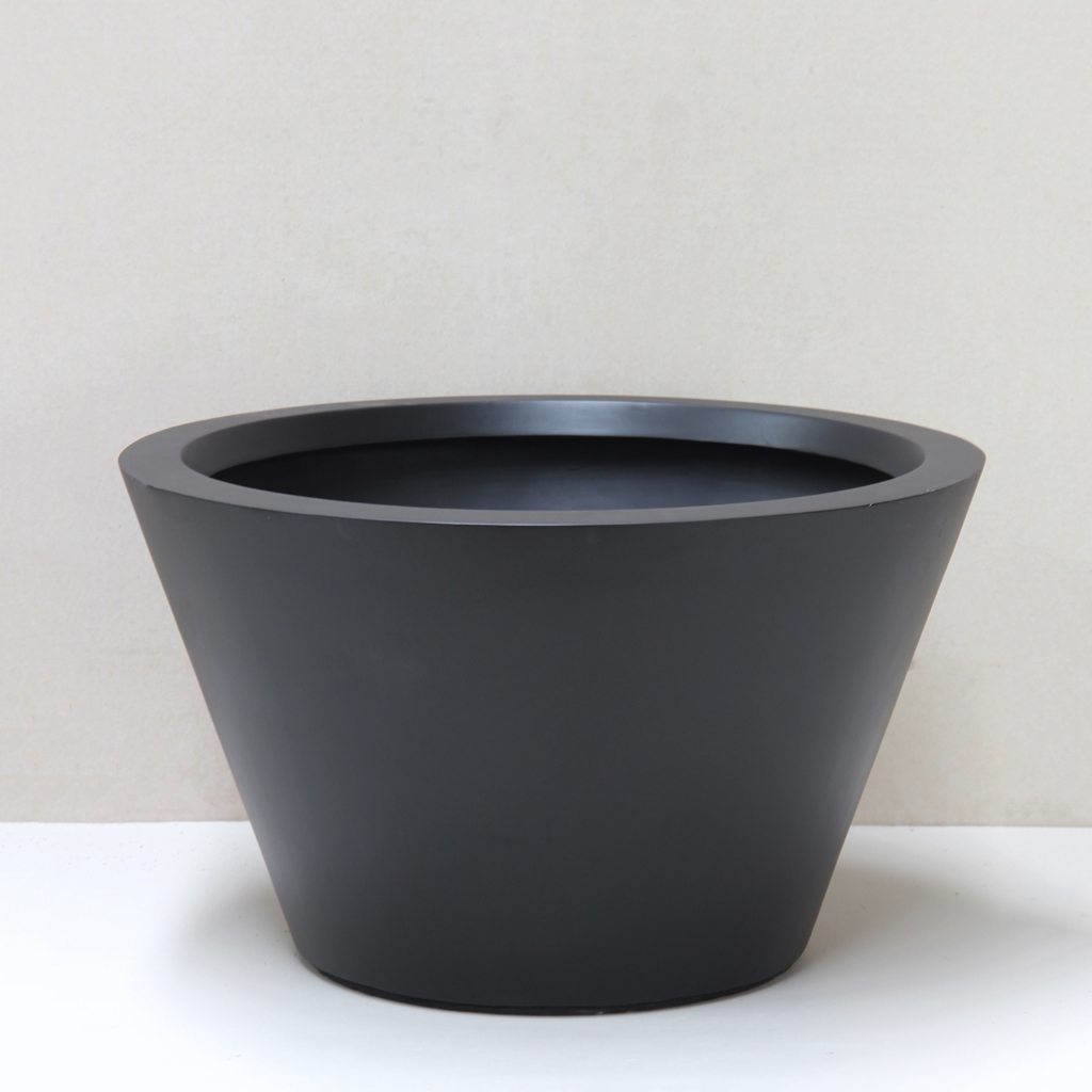 Black Wellington Round Tapered Pot