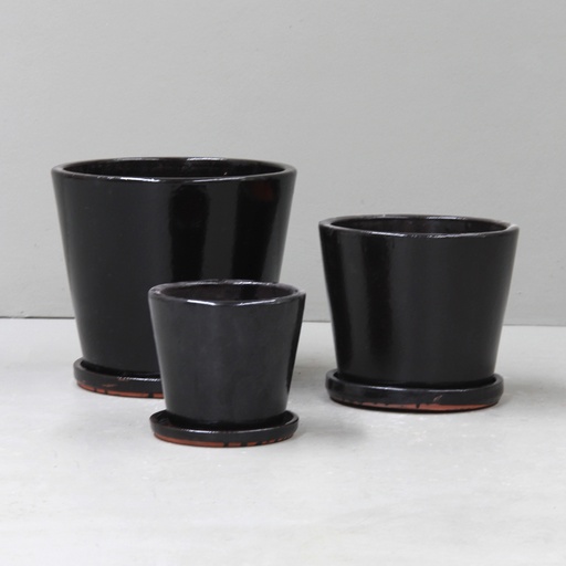 Black Cover Pot with Saucer